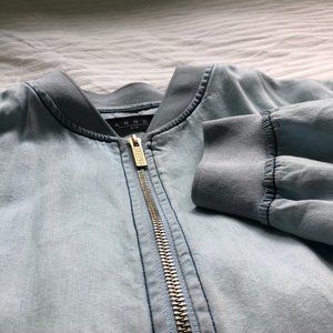 Carreli Chambray Bomber